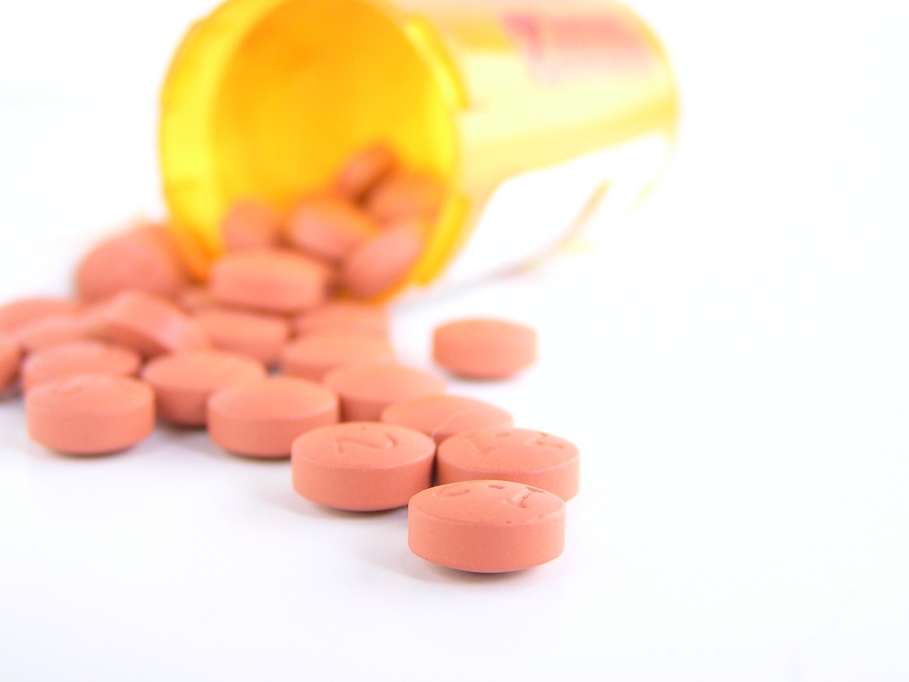 pills, prescription, bottle-1885550.jpg